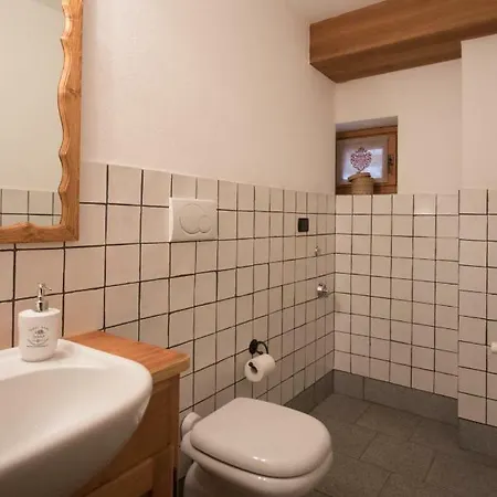 Maison De Meuny Apartment Courmayeur