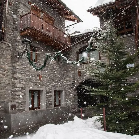 Maison De Meuny * كورمايور