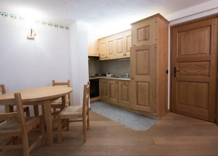 Maison De Meuny كورمايور